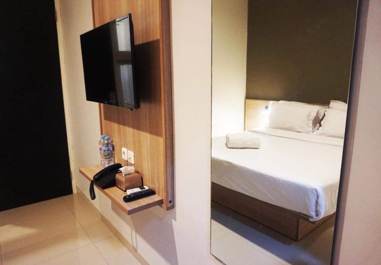 Kanna Stay Surabaya Exterior photo