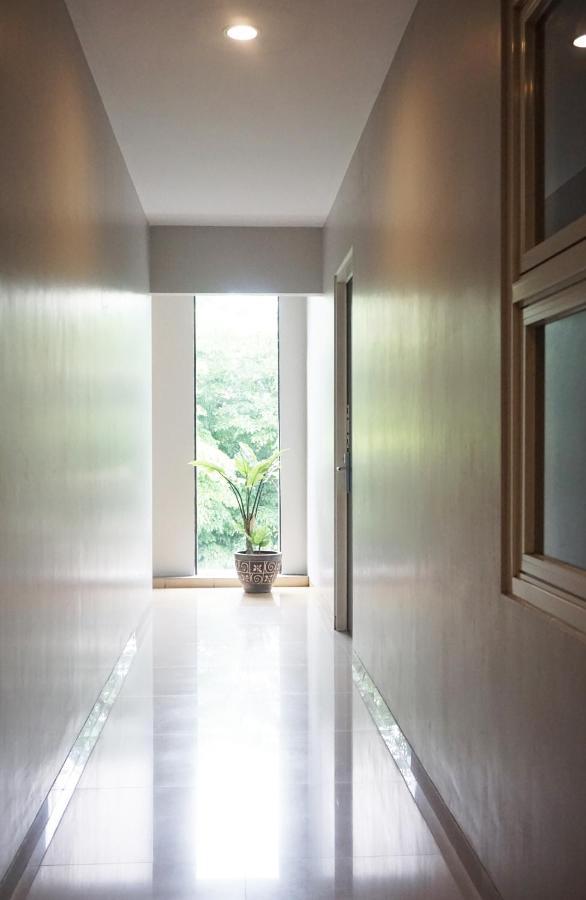 Kanna Stay Surabaya Exterior photo