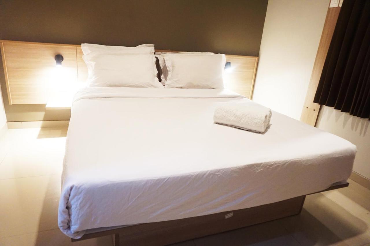 Kanna Stay Surabaya Exterior photo